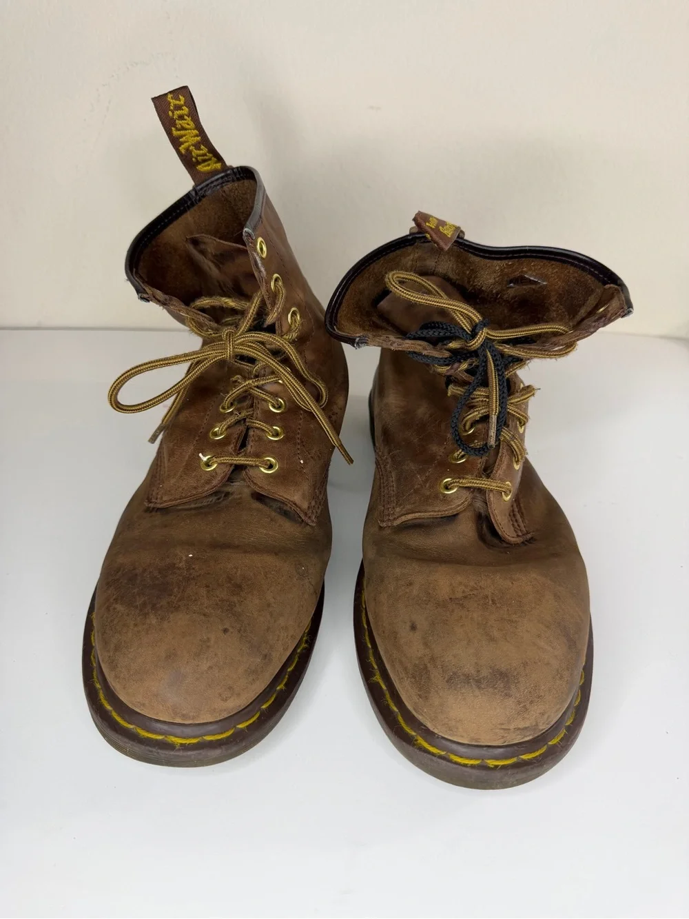 Dr. Martens durable brown